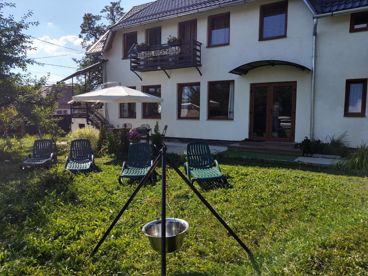 Vendel Guesthouse Lutoasa Exterior foto